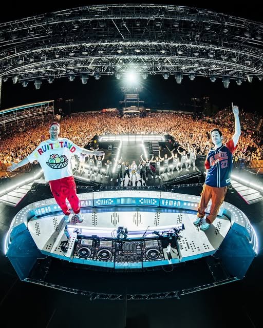 Two Friends on stage at Big Bootie Land